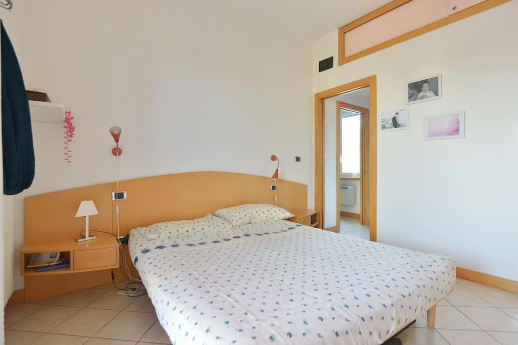 Super Sunny Penthouse With Terrace Apartment Roma Ngoại thất bức ảnh